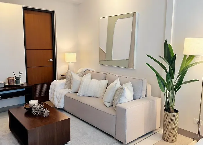 Modern Designer Uptown Bgc Appartement Manille
