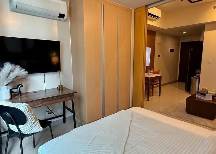 Modern Designer Uptown Bgc